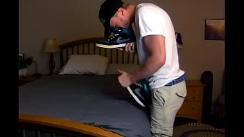 Preview 1 of Vamper Sex - Skater Dude Sniffing His Sneakers
