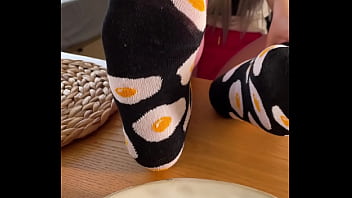 Preview 1 of Summers Xxxx - Bon appetit with my fragrant nylon feet