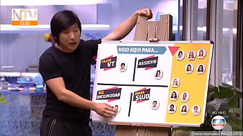 Preview 1 of Mom Fox Porns - TIAGO LEIFERT COMENDO O CU DO PYONG AO VIVO NA GLOBO