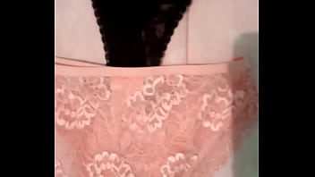 Preview 4 of Ass Pamazingoshoot - Probandome la tangas y pantis de mi vecina