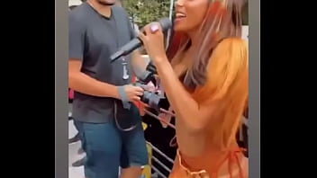Preview 2 of Forced Sex Videos Romantic - Anitta dan&ccedil_ando com o bundao no carnaval