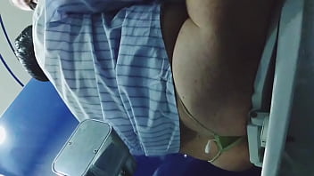 Preview 3 of Amanda Conda - Por fin,  una mamada de pene en los ba&ntilde_os p&uacute_blicos.