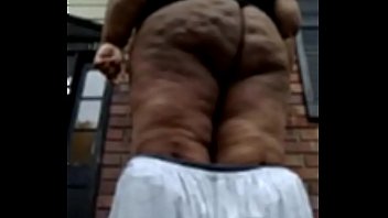 Preview 4 of Son Years 25 Mom Sax - Ashley Robinson: Nude Twerk Outside