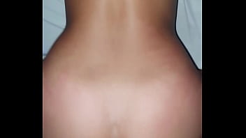 Preview 2 of 10 Yearv Girl - Novinha de QUATRO algemada rebolando gostoso sem camisinha