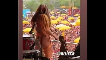 Preview 2 of Aoi Shirasaki Big - Anitta rebolando rabao no carnaval