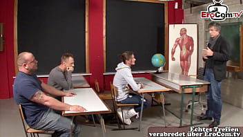 Preview 1 of Home Teen - Deutsche Studentin macht amateur MMF Dreier in der Uni