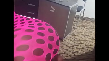 Preview 3 of Morena De Culos Rosa - Azz shaker