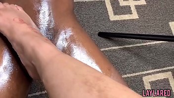 Preview 2 of L N C Gi O Nhi U N C - A French toe nut from Layla red