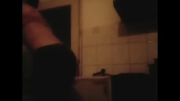 Preview 3 of Mature Babe Seduces Teen Hottie - Ivona Vasic Sarajevo pokazuje sise
