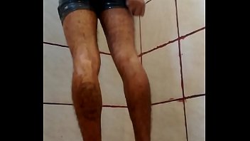 Preview 2 of Teen Hairy Ass - magrinho no banho