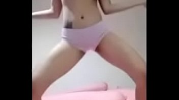 Preview 1 of Full Lipstick Blowjob - กลุ่มลับไลฟ์สดสาวน้อยขี้เงี่ยนช่วยตัวเองหน้าตาอ้อนมาก
