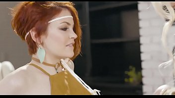 Preview 2 of Telugu Aunty X Sounds Videos - big booty shemale fucks girl