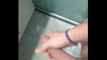 Preview 2 of Girl Fapping - Batendo uma