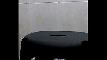 Preview 1 of Busty Bro Girlfriends - Dildo grande lo meto todo