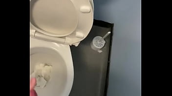 Preview 1 of Uaoqpeptg - Got hard at work cumshot on the work walls