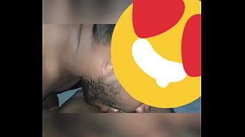 Preview 3 of Sex Viet Nam Choi Lo Dit - Meu amigo pediu pra me chupar o namorado dele enquanto ele tomava banho.