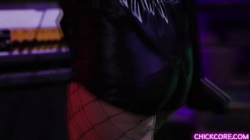 Preview 1 of Video Luna Maya Xxx - Watch these hot lesbian rockstars Charlotte Stokely, Lena Paul, Katrina Jade, Karla Kush as they show off their fucking skills in a pussy licking orgy.