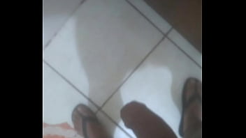 Preview 4 of Spycam Beach Toilet D8 - Meu pau