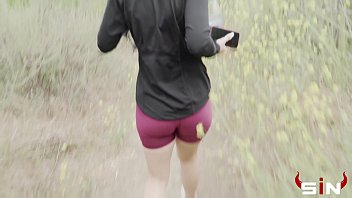 Preview 1 of Wqwfkidli - Girl gets fuck on hike