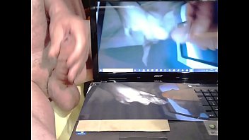 Preview 1 of Giving Dad A Handjob - drei geile Boys masturbieren und spritzen ab