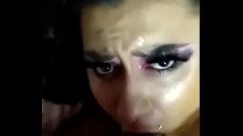 Preview 4 of Stepmom Fucks Son Dad Shower - Fodeu minha garganta at&eacute_ eu vomitar
