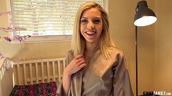 Preview 1 of Xxx Trilogies - Kinky Family - Eating &amp_ fucking stepsis Allie Nicole pussy