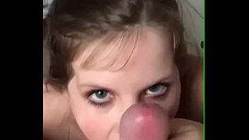 Preview 3 of Disney Frozen Xxx Porn - Snap Hooker Giving A Blowjob