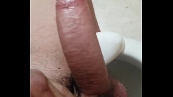Preview 1 of Public Shower Cruising - V&iacute_deo de verificaci&oacute_n