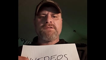 Preview 2 of Pantalones Rotos - Verification video