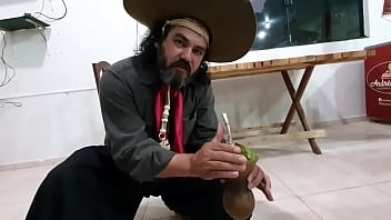 Preview 4 of Nplpron - Baitaca Ensinando a Fazer Um Mate Topetudo