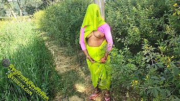 Preview 1 of Crack In The - Indian Couple Injoy Outdoor Sex In Village PORN IN HINDI