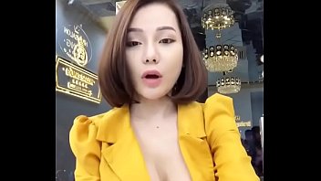 Preview 3 of Humiliation Brutal Forced Public - Sexy Vietnamese C&ocirc_ ấy l&agrave_ ai?