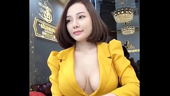 Preview 1 of Humiliation Brutal Forced Public - Sexy Vietnamese C&ocirc_ ấy l&agrave_ ai?
