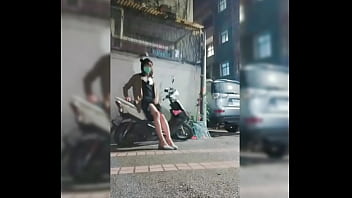 Preview 2 of New Glis - 戶外露出自慰射精