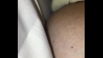 Preview 4 of Pipis Di Jalan Spanyol - Mi novia se masturba con vibrador