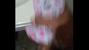 Preview 2 of 18 Year Old Teen In Bathroom - En los calzonsitos de mi cu&ntilde_ada