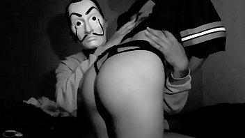 Preview 1 of Woma Dog Sex - black and white mexican partner she have 18 years old and he have 21 year la pone a gritar el mexicano a perra que reci&eacute_n cumple 18 a&ntilde_os