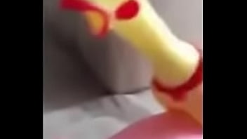 Preview 3 of Bleak Bold - Galinho Chicken Little coloca Peppa pra descer no cacete