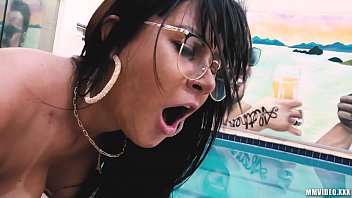 Preview 4 of Busty Tan Line4 - &Eacute_ carnaval com o An&atilde_o da piroca anormal - Amanda Souza - Pistolinha Ator - Jhonny Gab