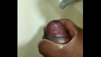 Preview 1 of Fake Tan Ho Gets Mouth Fucked