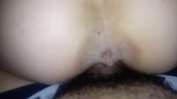 Preview 1 of Nikky B Strips Naked On - Esposa sentando at&eacute_ babar a buceta