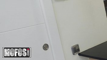 Preview 1 of Full Sixcy Movies Doownload - Pervs on Patrol - (Jordi,  Alyssa Reece) - Spying On Dat Ass - MOFOS