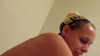 Preview 4 of Tamil Small Girl Sex Videos - AUSTYN ENJOYING JACUZZI JET