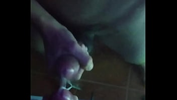 Preview 4 of Seal For Di - Masturb&aacute_ndome frente al espejo
