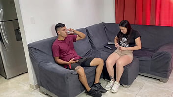 Preview 1 of Sha Marks - Hago un intercambio sexual con mi peque&ntilde_a hermanastra,  ella ordena mi habitacion y yo la follo rico.