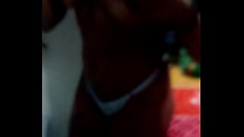 Preview 1 of Big Boobs And Big Tids Big Girl - Negra safada no espelho