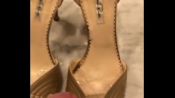 Preview 4 of Indian Heroine Ki Sexy Movie - Oscar de la Renta shoes cumshot
