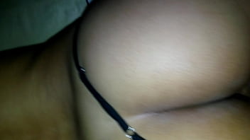 Preview 4 of Real Mom Gives Son A Handjob - Sejam bem vindos