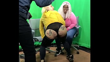 Preview 2 of Shemale Pee On Girl - Hazelnutxxx Loves Showntell