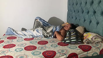 Preview 1 of Hospital Sex Vids - sexo arriesgado en casa esposa se folla al chico del aseo mu fuerte